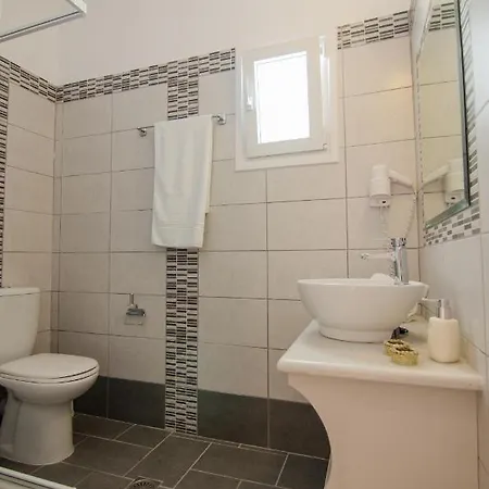 Anna Maria 4* Mylopotas