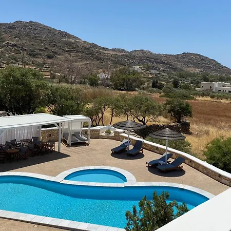 Ξενοδοχείο με διαμερίσματα Anna Maria 4*