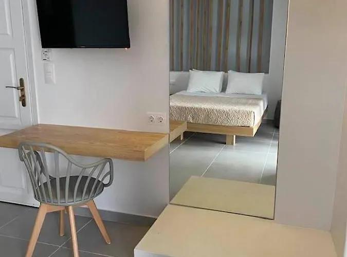 Ξενοδοχείο με διαμερίσματα Anna Maria