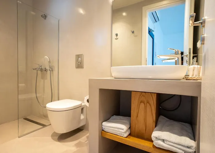 Ξενοδοχείο με διαμερίσματα Anna Maria 4*